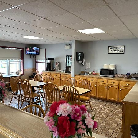 Travellers Inn Fredericton Nb Waasis Ngoại thất bức ảnh