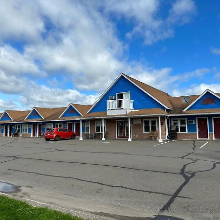 Travellers Inn Fredericton Nb Waasis Ngoại thất bức ảnh