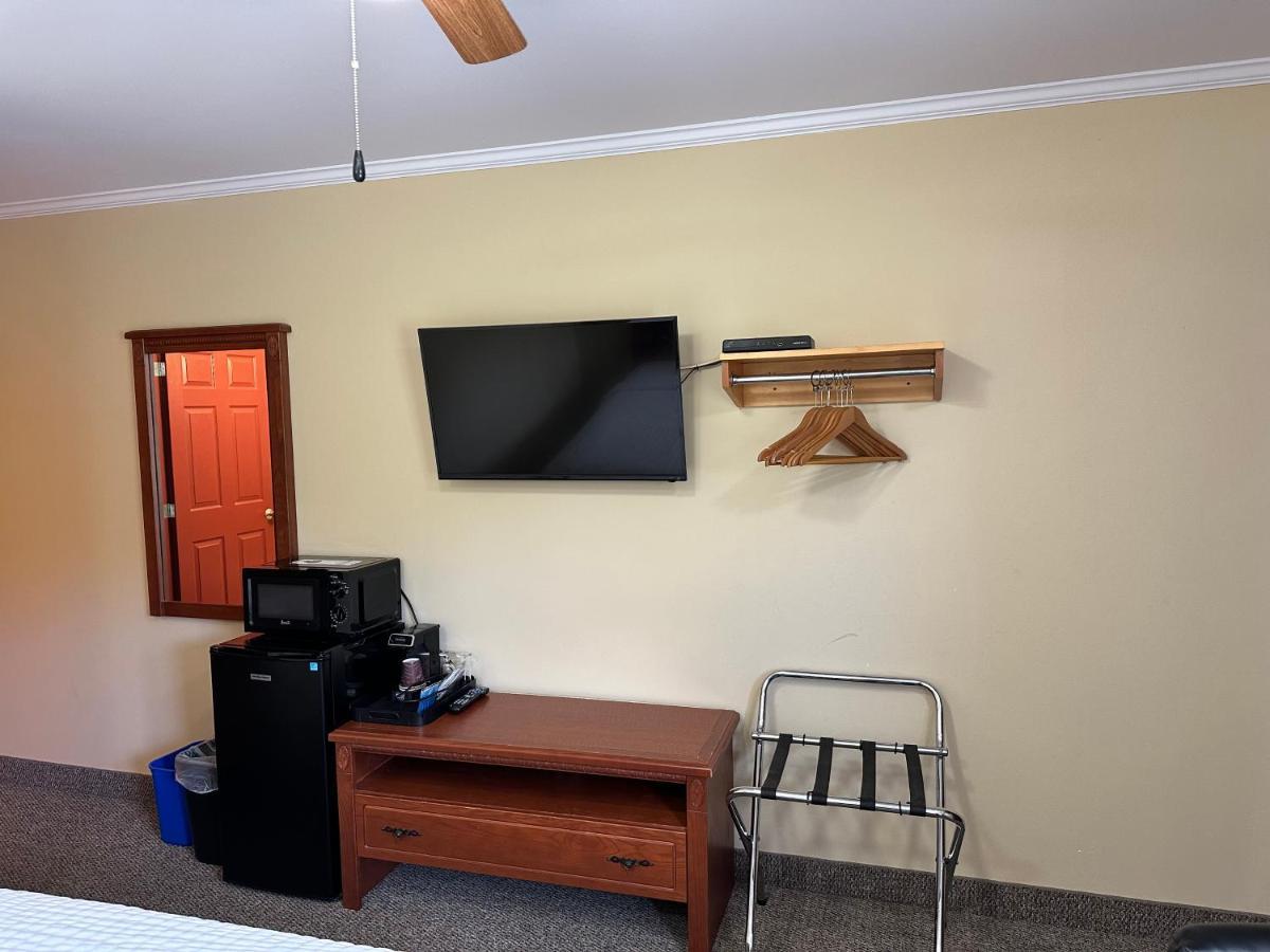 Travellers Inn Fredericton Nb Waasis Ngoại thất bức ảnh