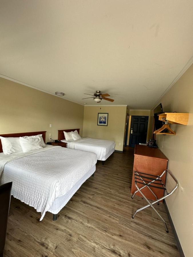 Travellers Inn Fredericton Nb Waasis Ngoại thất bức ảnh